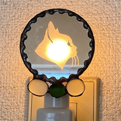 　戸田広美さん作　猫のサンドブラストソケットライト