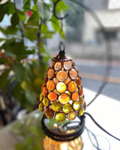 関本恵理加さん作　ガラス玉ランプ